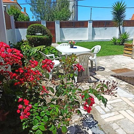 Beach House With Garden Синтра Экстерьер фото